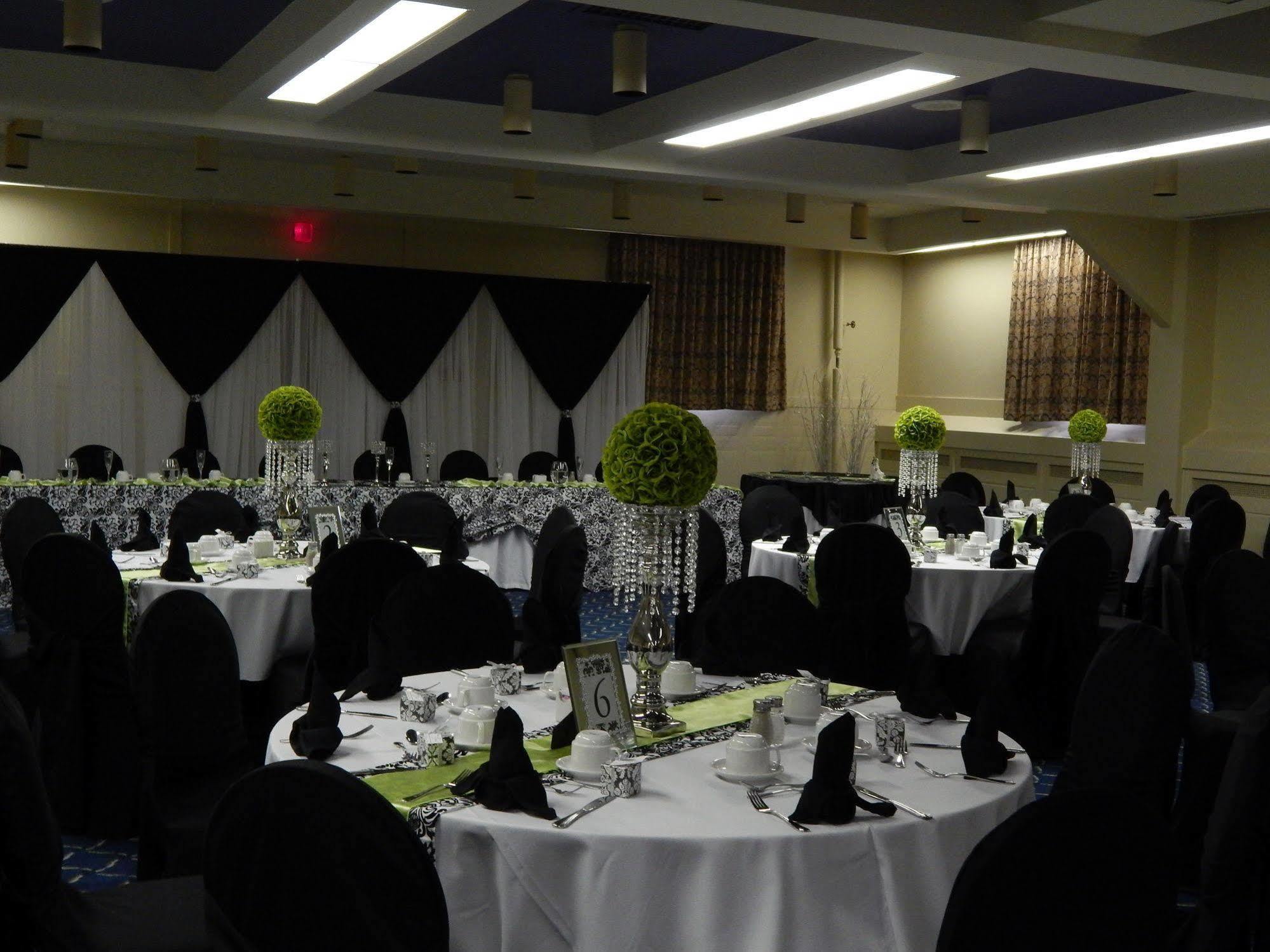 Slemon Park Hotel & Conference Centre Summerside Bagian luar foto